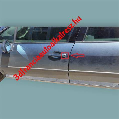 Peugeot 407 alsó burkolat sérülései