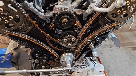 Vezérműlánc egy Audi S4 V8 motorban